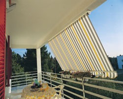 Tende da sole per terrazzo: i modelli più adatti da acquistare Tende da sole e pioggia per balconi